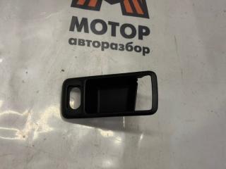 Запчасть накладка ручки двери правая Ford Focus 2