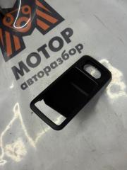 Запчасть накладка ручки двери левая Ford Focus 2