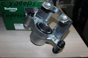 Суппорт передний правый Mercedes-Benz Sprinter