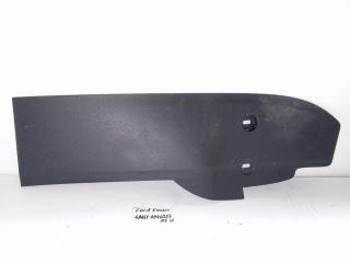Запчасть накладка консоли левая Ford Focus 2007
