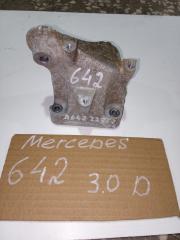 Кронштейн двигателя Mercedes-Benz GLE-Class Б/У Кронштейн двигателя Mercedes-Benz GLE-Class