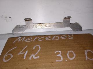 Запчасть кронштейн Mercedes-Benz GLE-Class