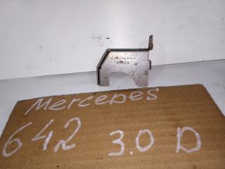 Запчасть кронштейн Mercedes-Benz GLE-Class