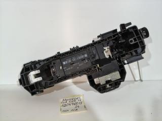 Кронштейн ручки передний левый Mercedes-Benz CLA-Class