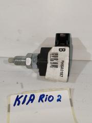 Запчасть датчик стоп сигнала Kia Rio 2010