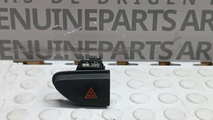 Фото запчасти кнопка аварийной сигнализации Renault Kaptur Б/У запчасть Запчасть кнопка аварийной сигнализации Renault Kaptur