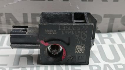 Датчик передний Cruze 2015 седан 1