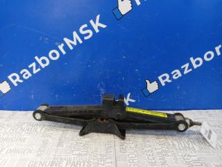 Фото запчасти домкрат Hyundai Solaris 1 Б/У запчасть Запчасть домкрат Hyundai Solaris 1