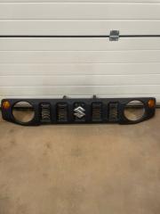 Запчасть решетка радиатора Suzuki Jimny