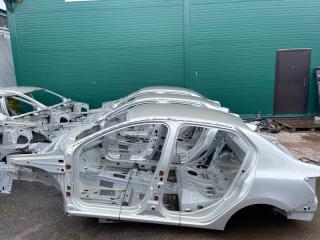 Запчасть четверть Renault Logan  2