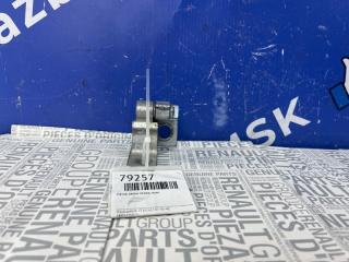 Фото запчасти петля двери передняя левая Vоlkswаgеn Polo Б/У запчасть Запчасть петля двери передняя левая Vоlkswаgеn Polo