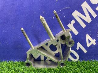 Запчасть кронштейн левый Volkswagen Jetta 6