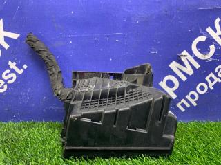 Запчасть блок предохранителей Volkswagen Jetta