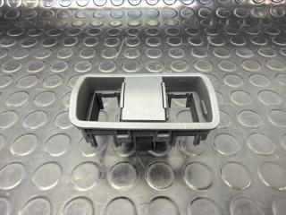 Запчасть накладка торпеды Hyundai Solaris 1