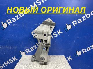 Запчасть кронштейн генератора Renault Duster 2015-2022