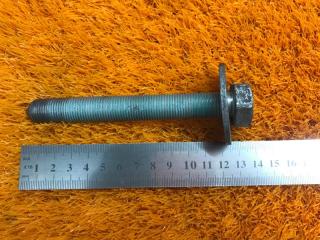 Запчасть болт подвески Porsche Cayenne