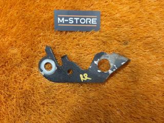 Запчасть кронштейн тормозного шланга задний правый Volvo S60 2012