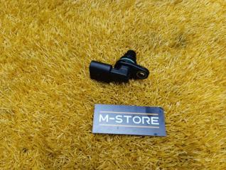 Датчик положения распредвала Volkswagen Touareg 2010