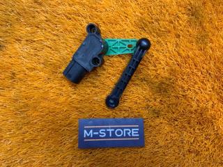 Датчик высоты дорожного просвета задний Audi A3 2013