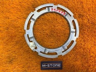 Фото запчасти крепление топливного насоса BMW 5-Series 2013 контрактная запчасть Запчасть крепление топливного насоса BMW 5-Series 2013