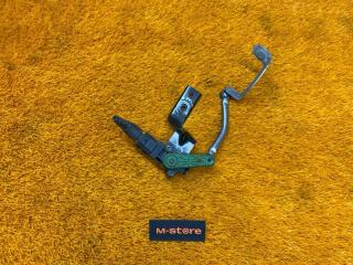 Датчик высоты дорожного просвета задний Audi A3