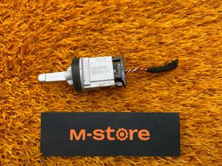 Датчик температуры воздуха Volkswagen Passat 2007