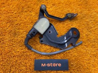 Датчик высоты дорожного просвета задний Audi A6 2006