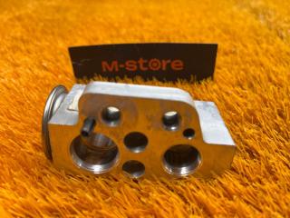 Клапан кондиционера Volkswagen Passat 2012