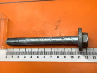 Болт развальный задний A4 2008 B7/8E ALT