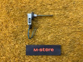 Фото запчасти датчик температуры воздуха Audi Q7 2010 контрактная запчасть Запчасть датчик температуры воздуха Audi Q7 2010