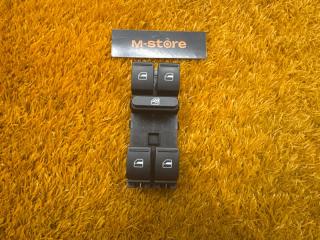 Блок управления стеклоподъемниками передний правый Volkswagen Passat 2011