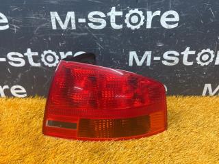 Фонарь задний правый Audi A4 2004