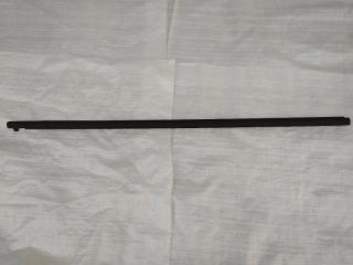 Молдинг стекла двери передний правый Mazda Axela новая Молдинг стекла двери передний правый Mazda Axela