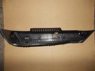 Накладка багажника правая Mazda Axela