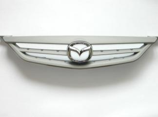 Решетка радиатора Mazda Familia