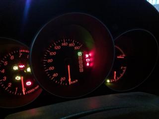 Панель приборов Mazda Axela