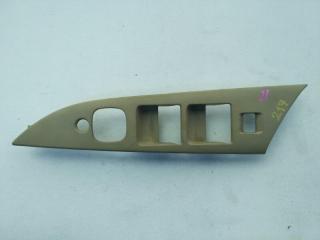 Накладка кнопок стеклоподъемника передняя правая Mazda Axela 2003-2009