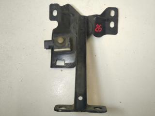 Кронштейн замка капота Mazda Axela