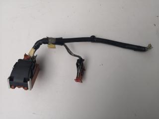 Разъем салонного блока предохранителя Mazda Axela