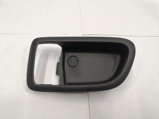 Накладка ручки внутренней задняя левая Mazda Axela