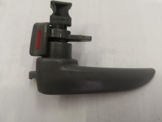 Ручка двери внутренняя левая Mazda Axela