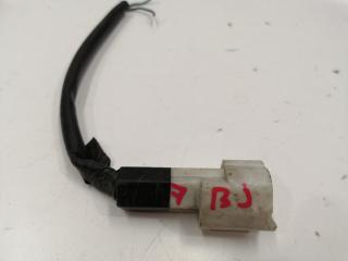 Разъем габарита Mazda 323 2000-2003 контрактная Разъем габарита Mazda 323 2000-2003