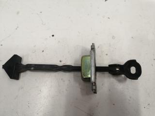 Ограничитель двери передний Mazda Axela 2003-2009