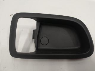 Накладка ручки внутренней задняя правая Mazda Axela 2003-2009
