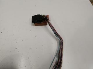 Разъем салонного блока предохранителя Mazda Mazda3 2003-2008