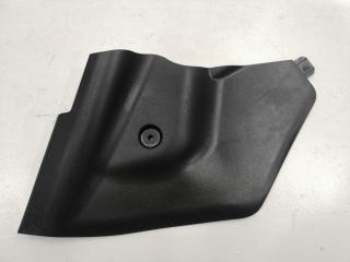 Накладка передней стойки передняя правая Mazda Axela 2003-2009