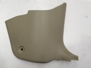 Накладка передней стойки передняя правая Mazda Axela 2003-2009