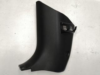 Накладка передней стойки передняя левая Mazda Axela 2003-2009
