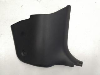 Накладка передней стойки передняя правая Mazda Axela 2003-2009