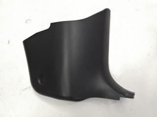 Накладка передней стойки передняя правая Mazda Axela 2003-2009